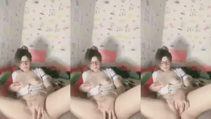 Ketika Mantan Pramugari Jadi Host Barbar Colmek Menggoda