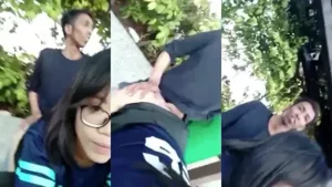 Cewenya Cantik Kacamata