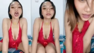 Kakak Flo Lepas Red Lingerie Telanjang Dada
