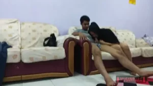 Sepongan Tante Ami Hijabers Binal